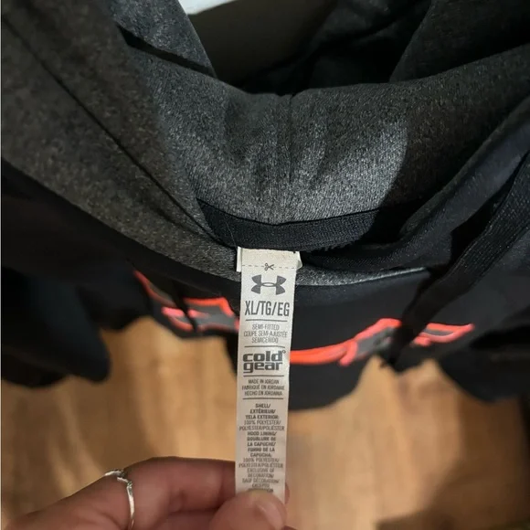 Under Armour Women's Black and Orange Hoodie - Picture 4 of 4